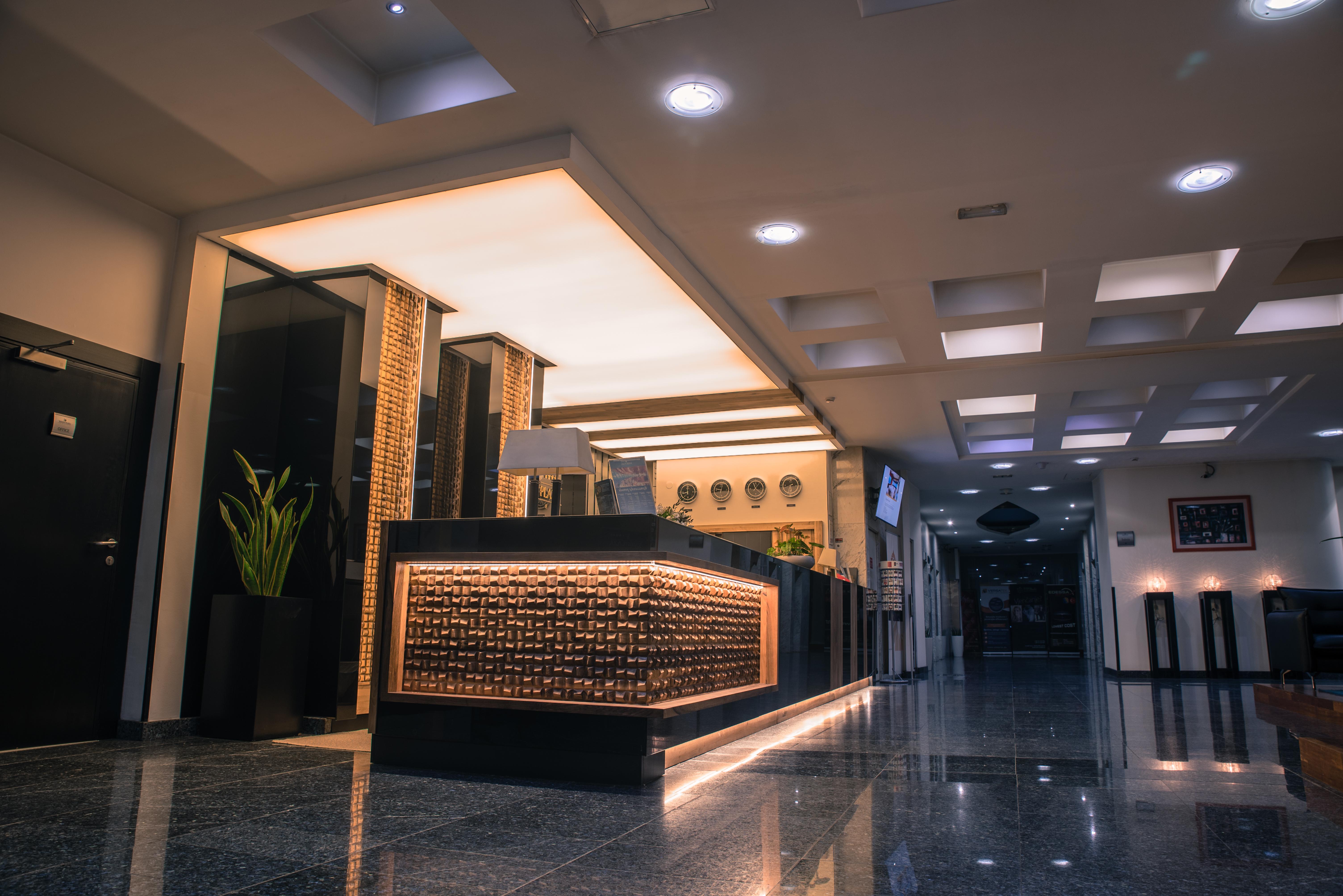Hotel Radon Plaza SJJ Exterior foto Reception