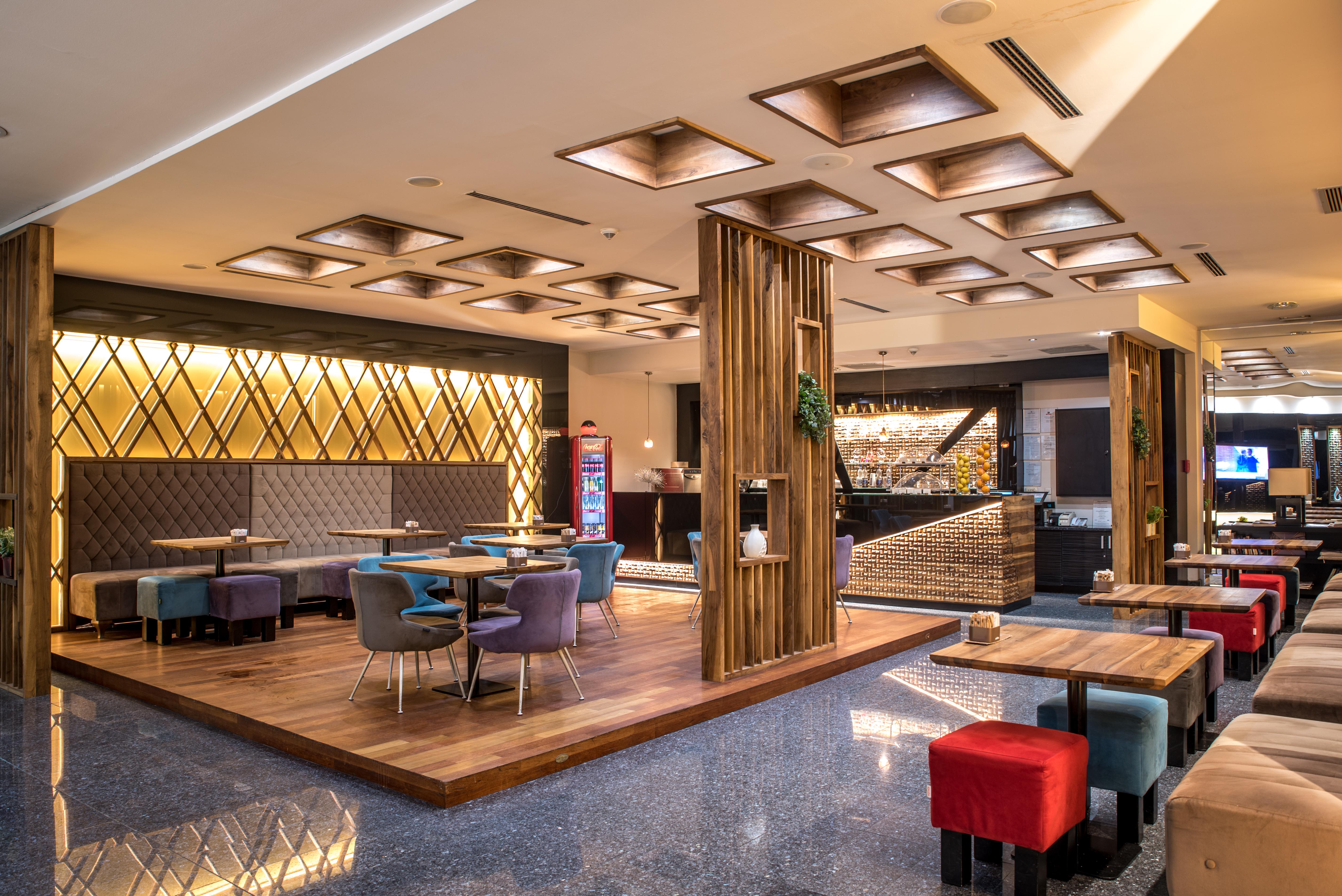 Hotel Radon Plaza SJJ Exterior foto The interior of the lounge